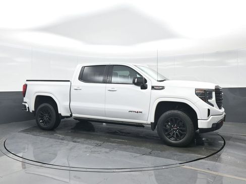 Used 2022 GMC Sierra 1500 AT4X image 8
