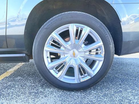 Used 2021 Chevrolet Suburban High Country AWD/4WD image 26