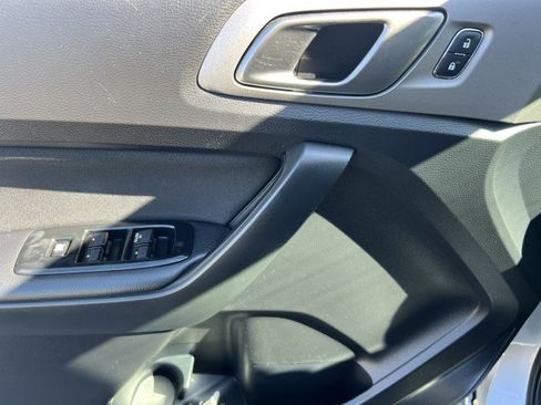 Used 2019 Ford Ranger XLT w/ Equipment Group 301A Mid image 9