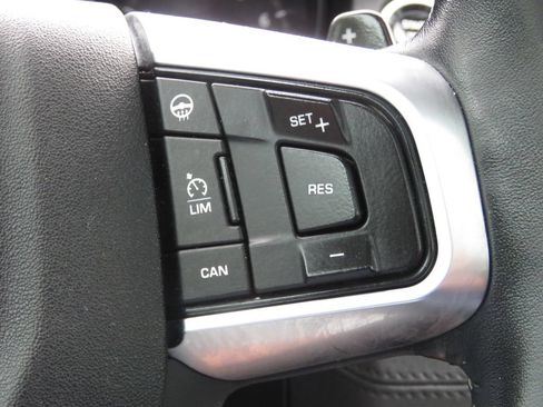 Used 2018 Land Rover Discovery Sport HSE AWD/4WD image 23