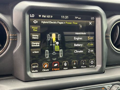 Used 2021 Jeep Wrangler Unlimited Sahara AWD/4WD image 7