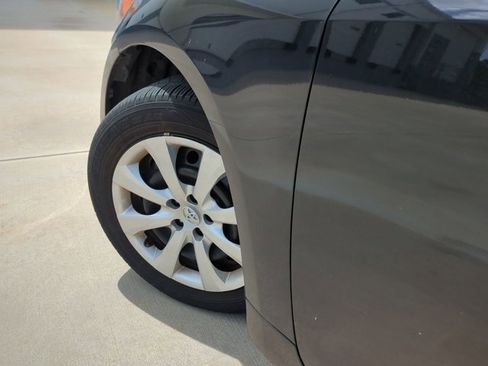 Certified 2023 Toyota Corolla LE image 10