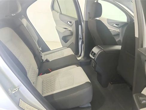 Used 2022 Chevrolet Equinox LT FWD image 37