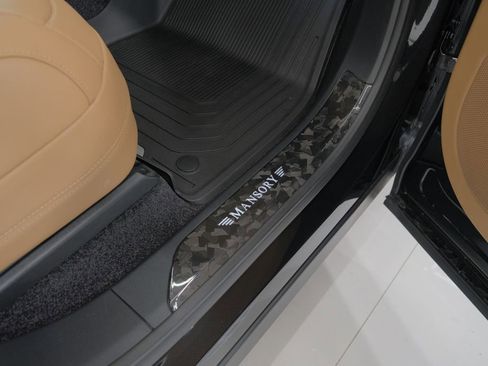 Used 2026 Land Rover Range Rover Long Wheelbase SE image 57