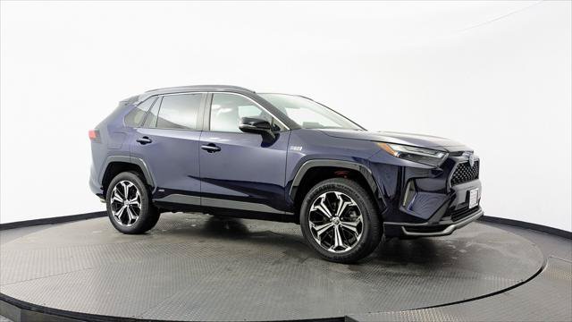 Used 2024 Toyota RAV4 XSE AWD/4WD image 11