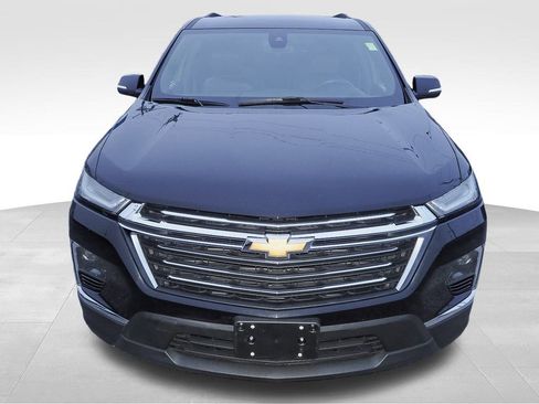 Certified 2022 Chevrolet Traverse LT image 2