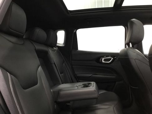 Used 2023 Jeep Compass High Altitude AWD/4WD image 20