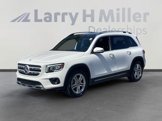 Used 2020 Mercedes-Benz GLB 250 4MATIC w/ Premium Package video 1