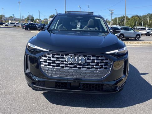 New 2025 Audi Q5 Prestige image 2