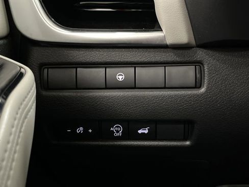 Used 2023 Nissan Rogue SL w/ SL Premium Package image 27