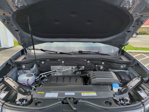 New 2026 Volkswagen Atlas SE image 40