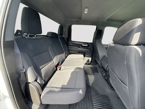 Used 2025 Chevrolet Silverado 2500 LT w/ Convenience Package image 28