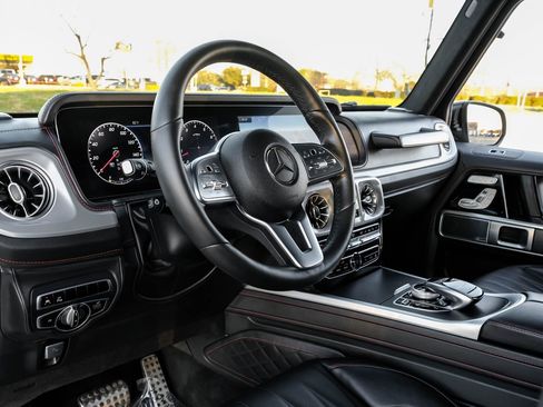 Used 2020 Mercedes-Benz G 550 image 2