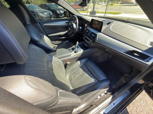 Used 2018 BMW M550i xDrive M550i xDrive Sedan 4D image 6