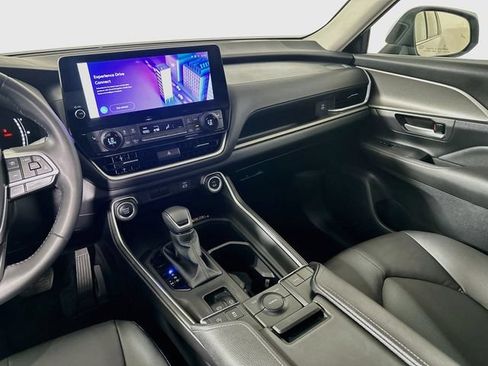 Certified 2026 Toyota Grand Highlander FWD image 25