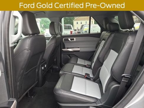 Certified 2022 Ford Explorer XLT w/ Equipment Group 202A AWD/4WD image 14