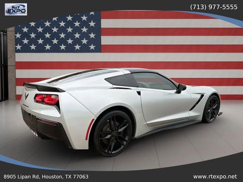 Used 2016 Chevrolet Corvette Stingray Coupe w/ 3LT Preferred Equipment Group RWD image 10