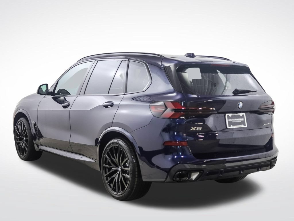 Used 2026 BMW X5 xDrive40i w/ M Sport Package AWD/4WD image 3