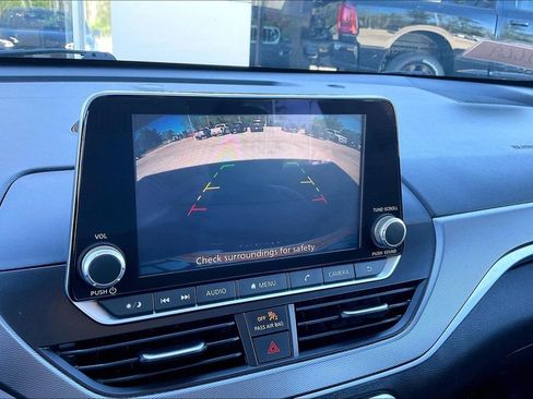 Used 2025 Nissan Altima 2.5 SR image 20