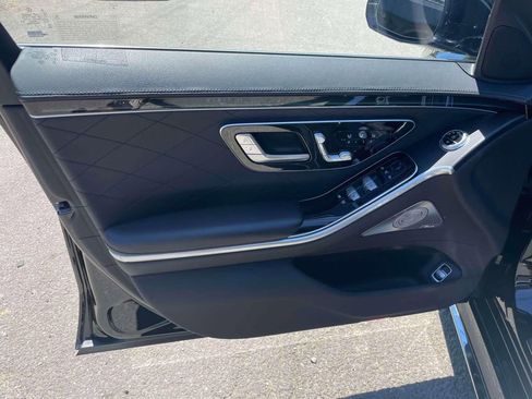 Used 2023 Mercedes-Benz S 580 4MATIC Sedan image 15