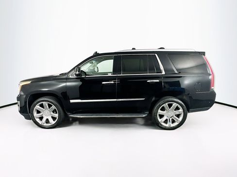 Used 2018 Cadillac Escalade Luxury image 4