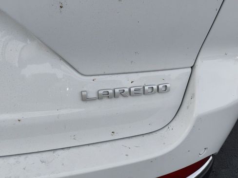 New 2025 Jeep Grand Cherokee Laredo w/ Trailer Tow Package image 11