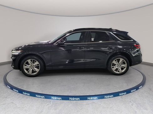 Used 2022 Genesis GV70 3.5T Sport image 16