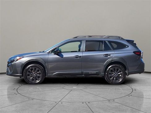 Used 2025 Subaru Outback Onyx Edition XT w/ Popular Package #2 image 9