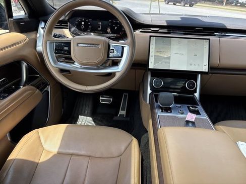 Used 2023 Land Rover Range Rover SE AWD/4WD image 18