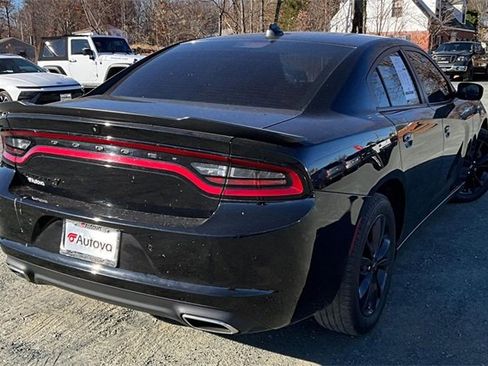Used 2021 Dodge Charger SXT w/ Blacktop Package image 8