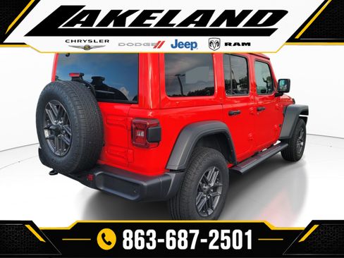 Used 2026 Jeep Wrangler Unlimited Sport AWD/4WD image 4