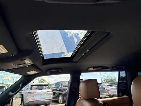Used 2022 INFINITI QX80 Sensory w/ Cargo Package AWD/4WD image 25