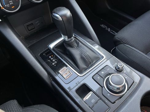 Used 2016 MAZDA CX-5 Touring image 12
