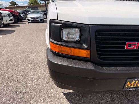 Used 2017 GMC Savana 3500 LS RWD image 12