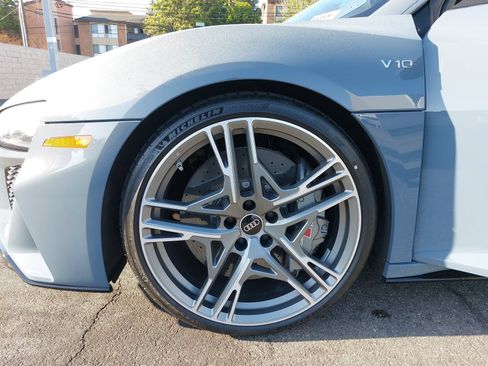Used 2023 Audi R8 V10 performance RWD image 11