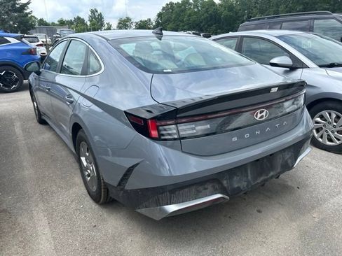 Used 2026 Hyundai Sonata SE FWD image 2