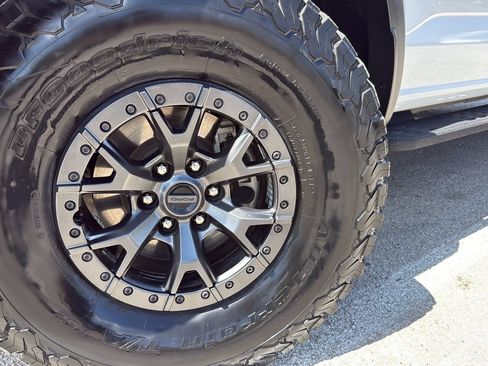 Certified 2022 Ford F150 Raptor w/ Raptor 37 Performance Package AWD/4WD image 29
