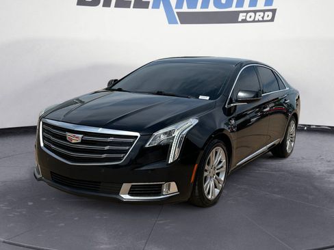 Used 2019 Cadillac XTS Luxury FWD image 1