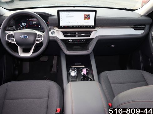 Used 2025 Ford Explorer Active image 16