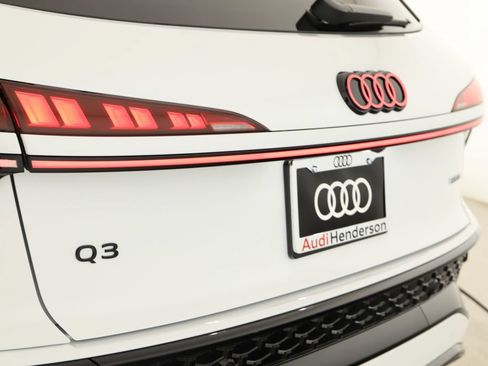 New 2026 Audi Q3 quattro 2.0T AWD/4WD image 34