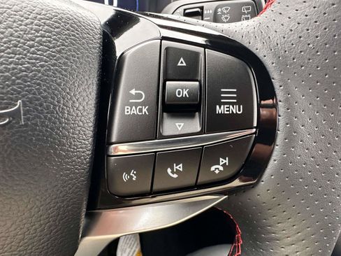 Used 2025 Ford Explorer ST-Line w/ ST-Line Street Pack AWD/4WD image 19