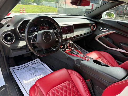 Used 2020 Chevrolet Camaro LT RWD image 16