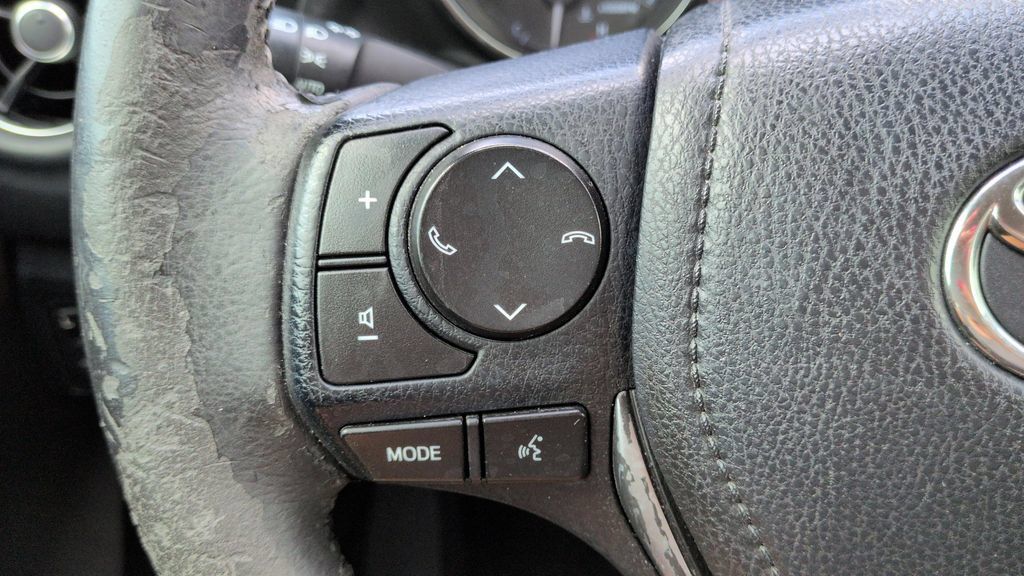 Used 2018 Toyota Corolla iM FWD image 18