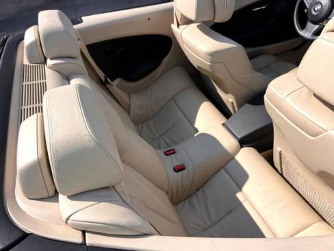 Used 2008 BMW 650i Convertible w/ Sport Pkg image 17