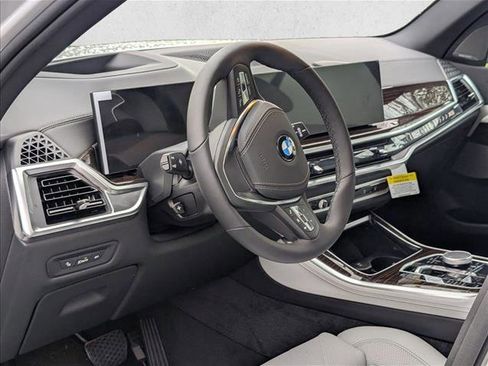New 2026 BMW X5 sDrive40i w/ Climate Comfort Package image 3