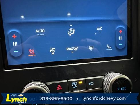 Used 2024 Ford Edge Titanium image 14