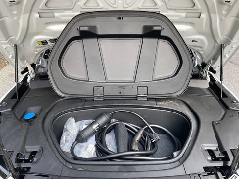 Certified 2023 Volvo XC40 Recharge Ultimate AWD/4WD image 27