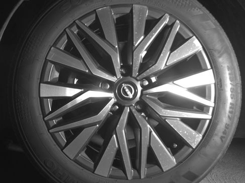 Used 2025 Nissan Altima 2.5 SV image 12