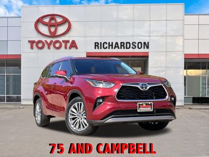 Used 2024 Toyota Highlander Platinum