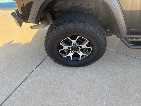 Used 2020 Jeep Wrangler Unlimited Rubicon AWD/4WD image 12